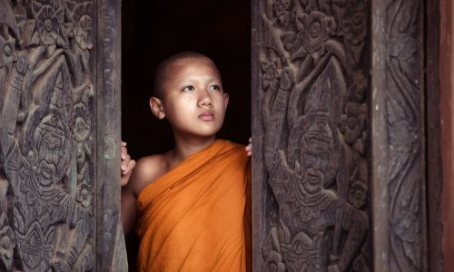 Mnich w Kambodży - podróż z DiscoverAsia.jpg